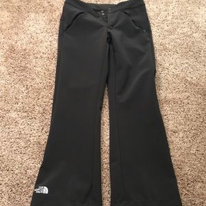 North face snow pants size Small Long